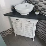 Meuble Avec Deux * Moulins (Allier)