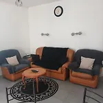 Apartment Meuble Avec Deux Moulins (Allier)