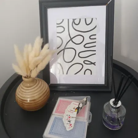 Meuble Avec Deux Moulins (Allier)